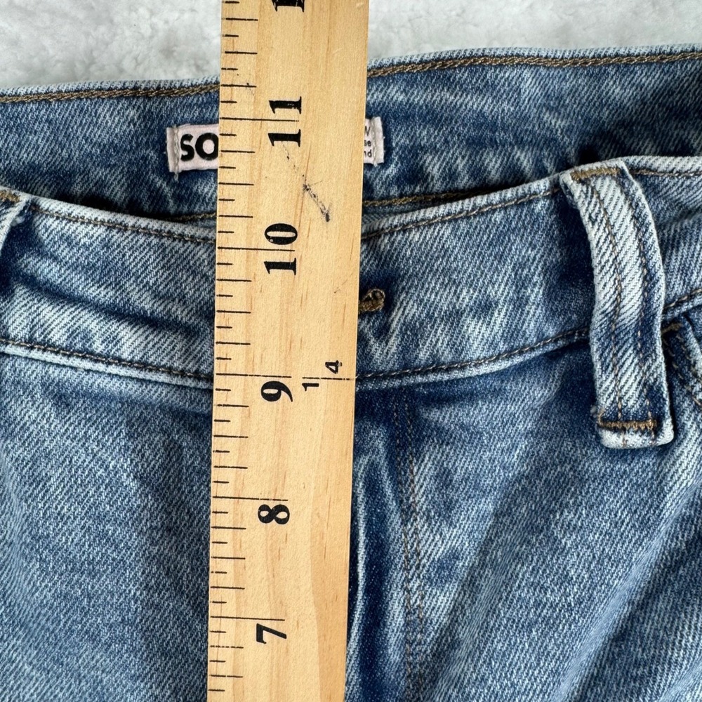 SO Juniors Jeans Distressed Acid Wash Boyfriend Low Rise Denim Pants Size 11 30W - Picture 7 of 8